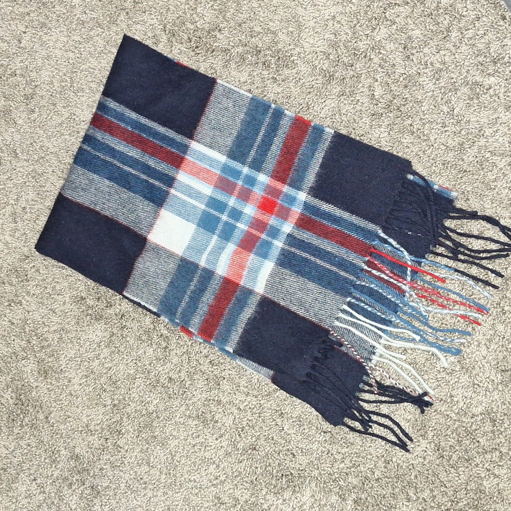 Kiltane of Scotland 100% lambswool tartan plaid fringe scarf - navy blue